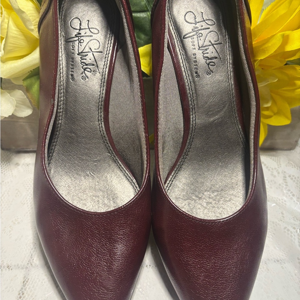 Life Stride Women's Deep Red Heels